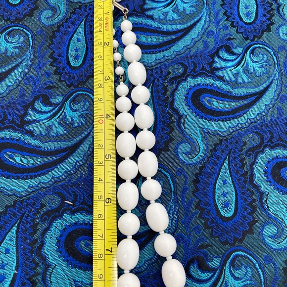White Beaded Necklace - Picture 5 of 5